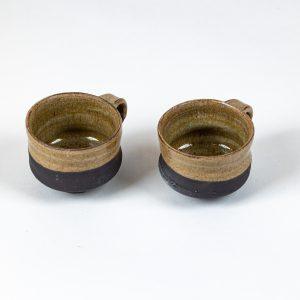 כוס קרמיקה בעבודת יד בגוונים טבעיים